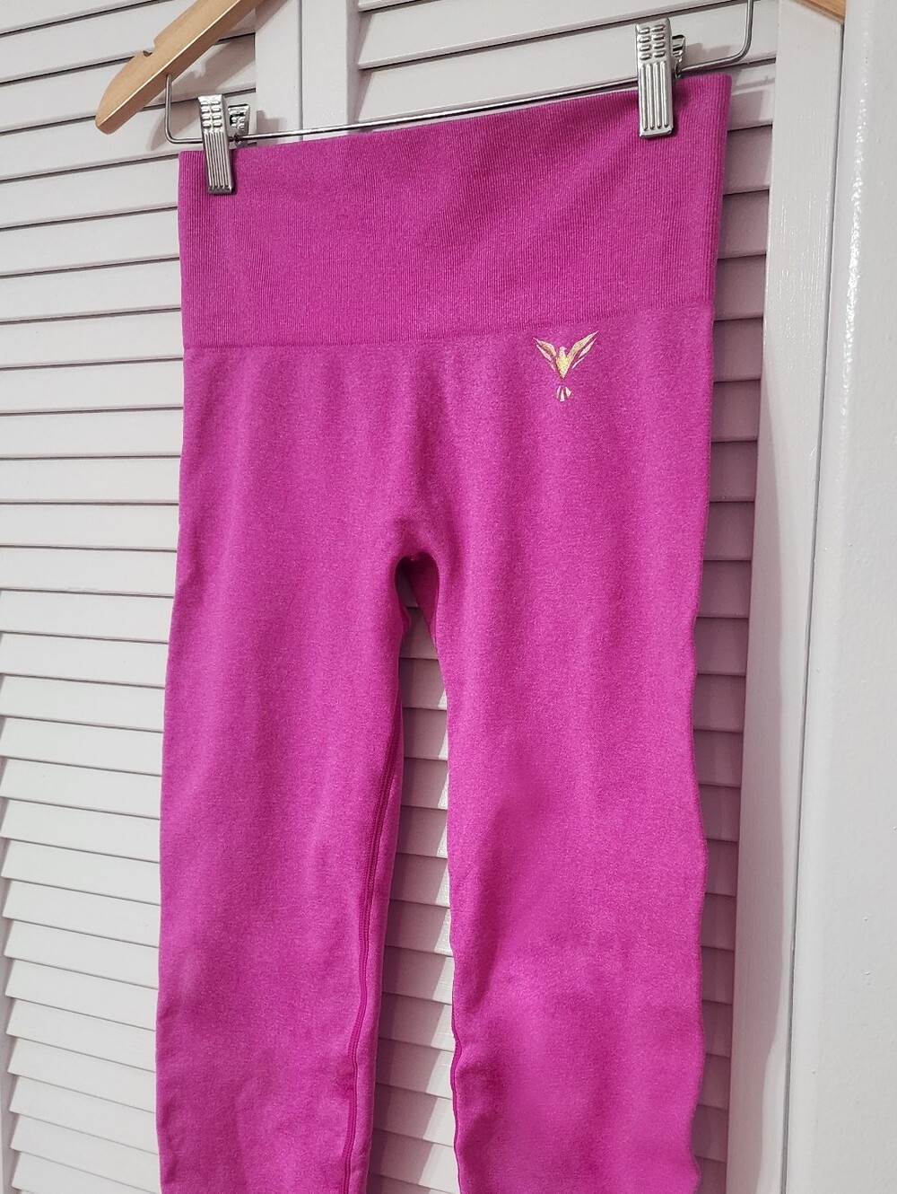 High-Rise Fuchsia Active Leggings with Subtle Gold Emblem
